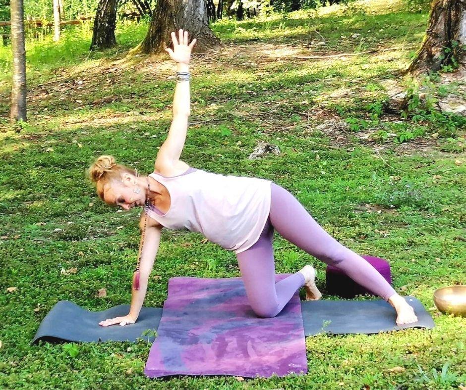 Lezione di yoga per principianti per praticare a casa