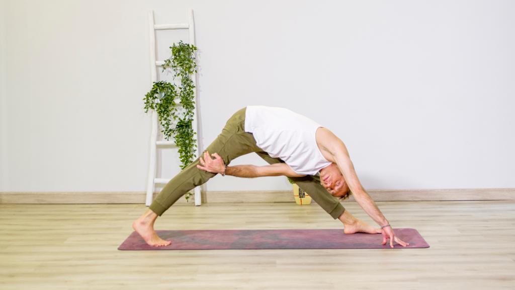 Yoga per la flessibilità di schiena e anche